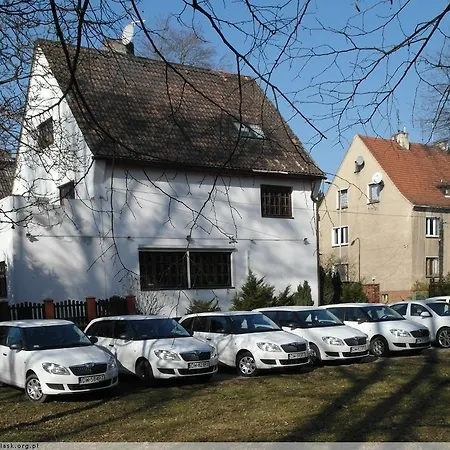 Pensjonat Rezydencja Parkowa Homestay Wroclaw