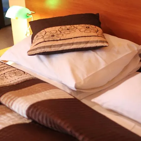 Homestay Pensjonat Rezydencja Parkowa Wroclaw