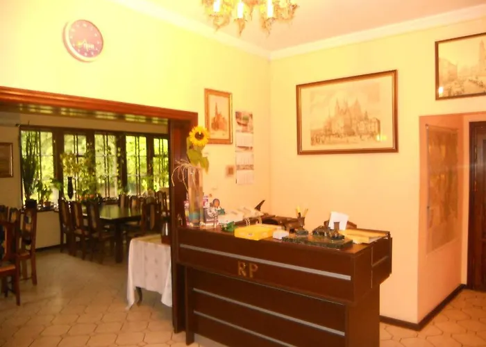 Pensjonat Rezydencja Parkowa *